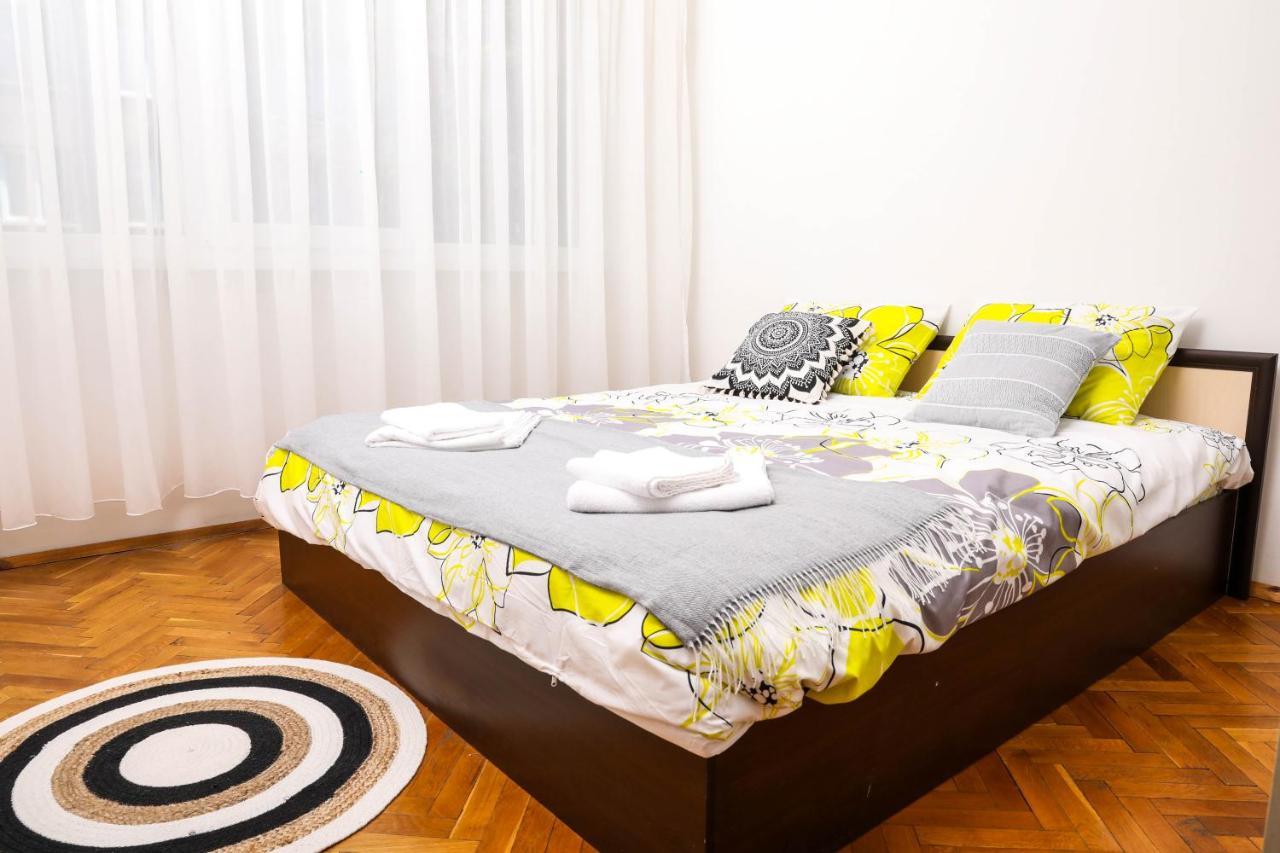 Krichim Apartments,Three-Bedroom, Large Apartment, Top Center Sófia Exterior foto